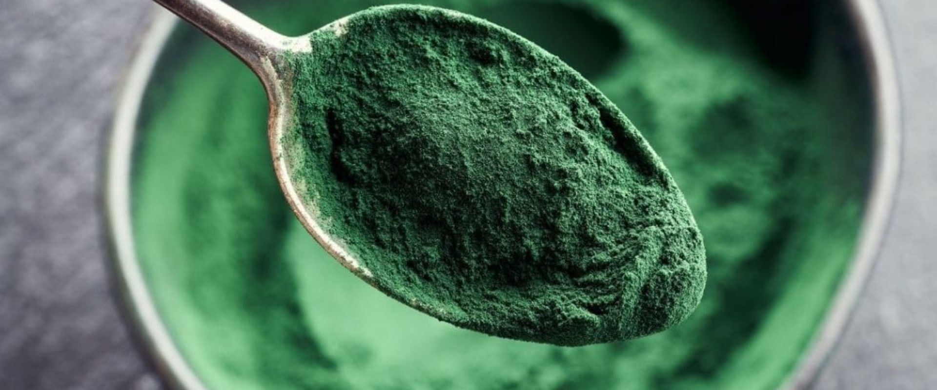 Los Beneficios de la Espirulina como Superalimento